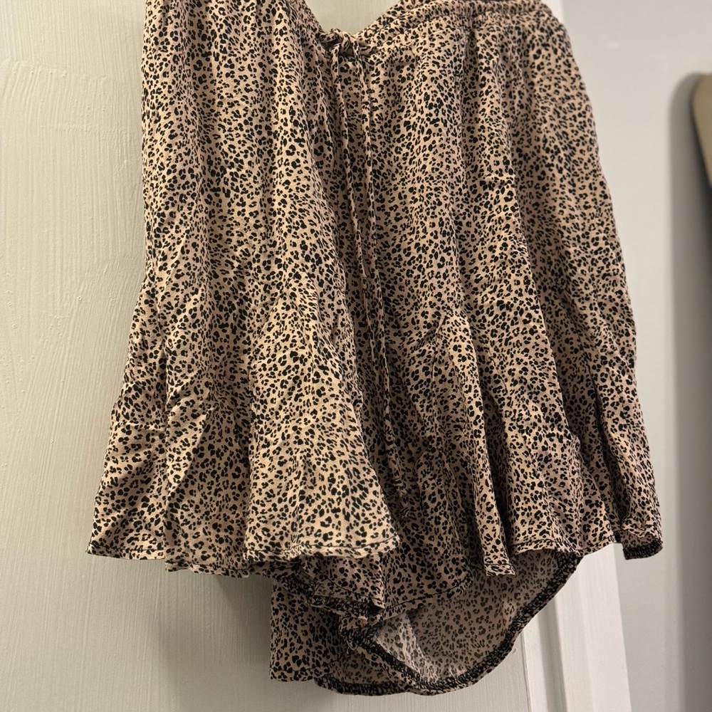 "Skirt" shorts